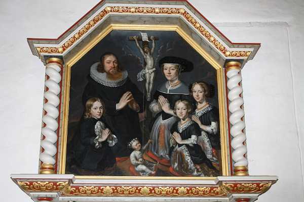 Caspar Bernhardsen Suhr Caspar Bernhardsen Suhr, sognepr�st. d. 1701 Hustru Anna Olufsdatter d. 1688 �rhus stift 1680-89