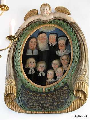 Jens Madsen Epitafium over Jens Madsen, pr�st til Fjelkested 1655-1702 of hustru Mette, datteren Margrethe med sin mand Andreas...