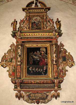 Herman Schl�ter Epitafium over Herman Schl�ter, k�bmand og borgmester i R�nneby, d�d 17. januar 1636 og hustru Catarina. Oph�ngt af...
