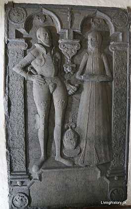 Eggert Ulfeldt og Lisbeth Galle Eggert Ulfeld til Kragerup, d. 1583. Var 1560 kongens kammertjener. Fra 1575 var han forlenet med Roskildeg�rd,...