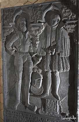 Christen og Peder Skram Christen og Peder Skram. Begge d�de i 1566. Dateret 1579 1570-79. �rhus stift